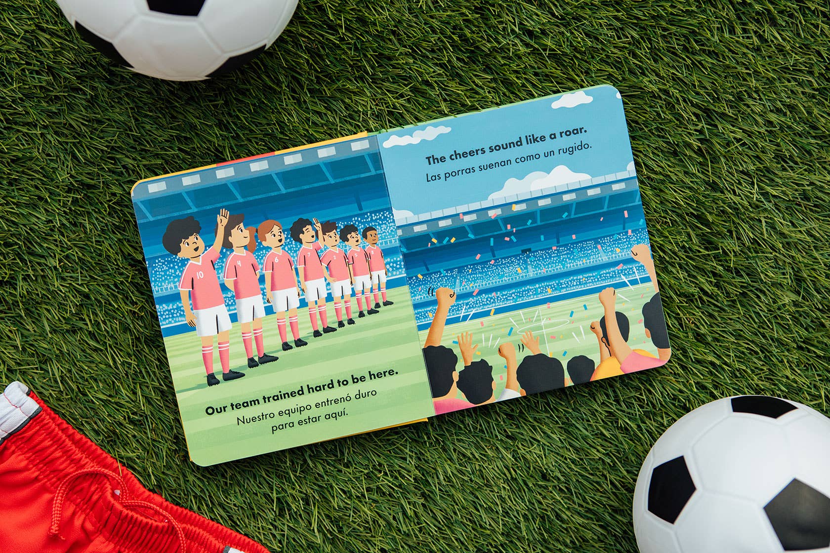 ¡GOOOOL! A Bilingual Book of Soccer (Board Book)