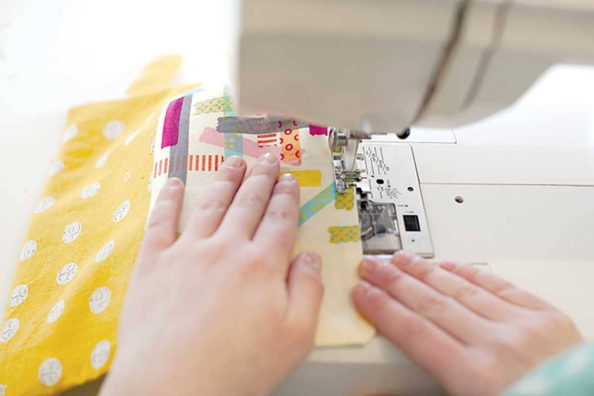 Sewing for Beginners Handy Pocket Guide