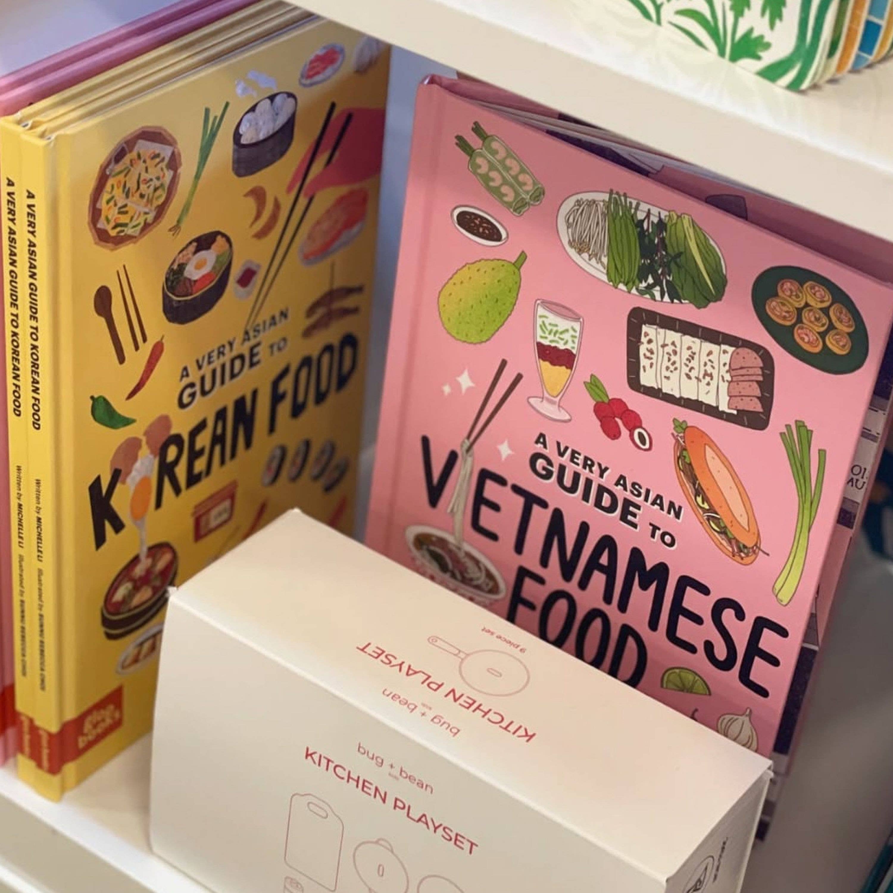 A Very Asian Guide to Vietnamese Food: Picture Book