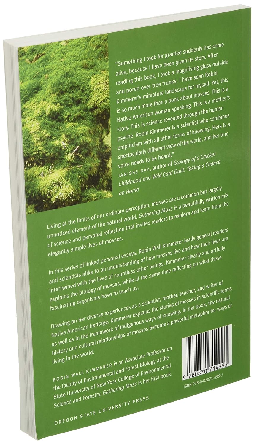 Gathering Moss: A Natural and Cultural History of Mosses Paperback