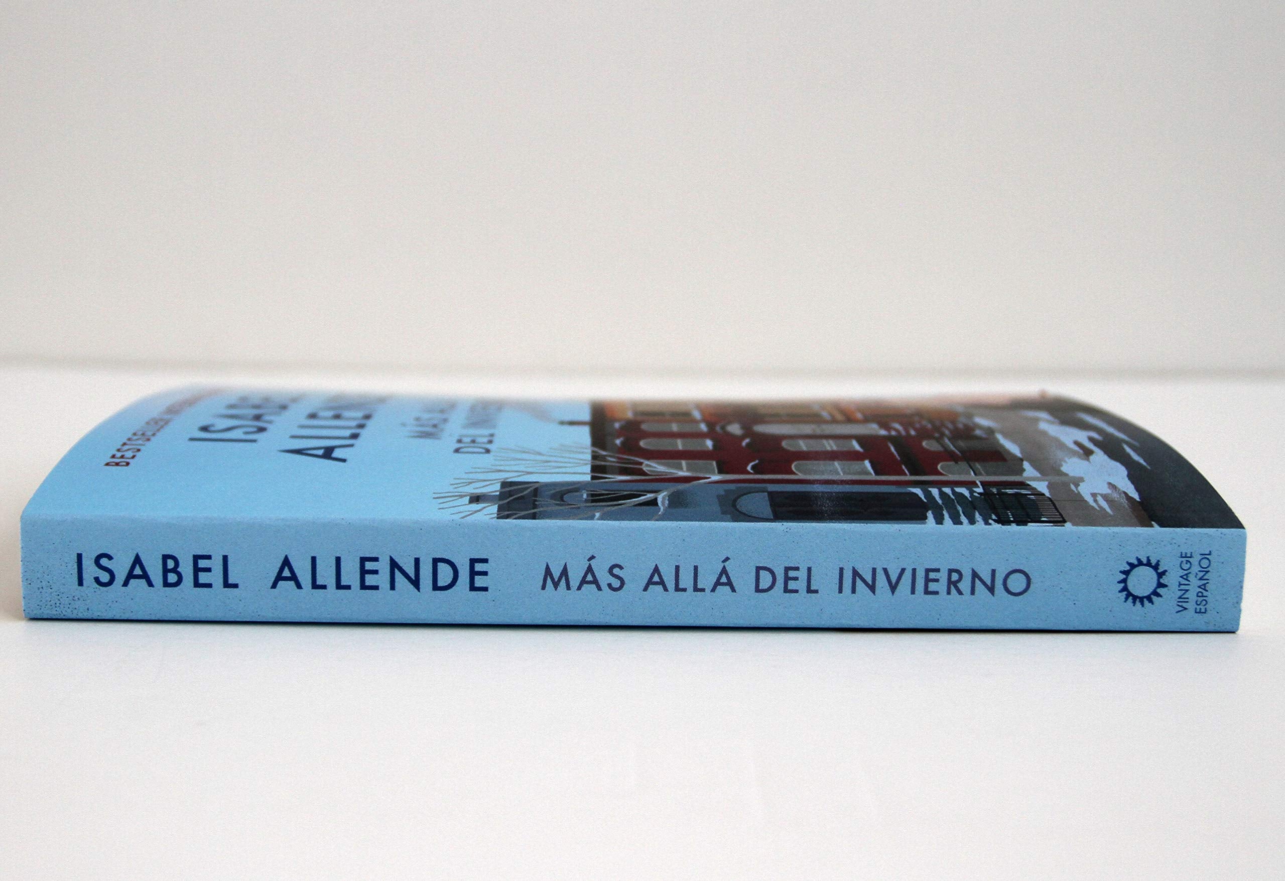 Más allá del invierno / In the Midst of Winter (Spanish Edition) Paperback