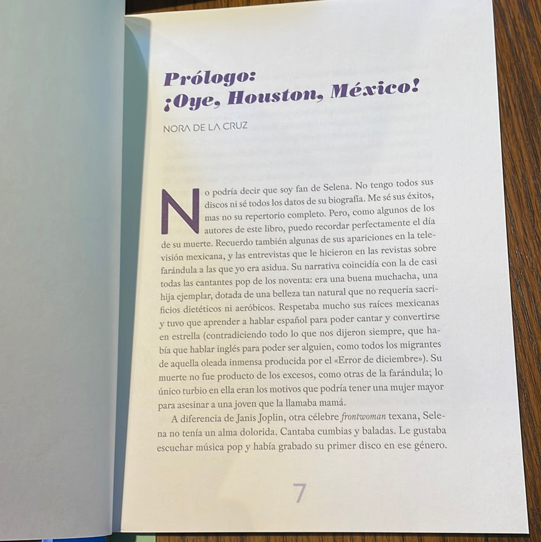 Bidi Bidi Bom Bom. Diez Y Cienco Writers En Torno A Selena (Spanish Edition) Paperback